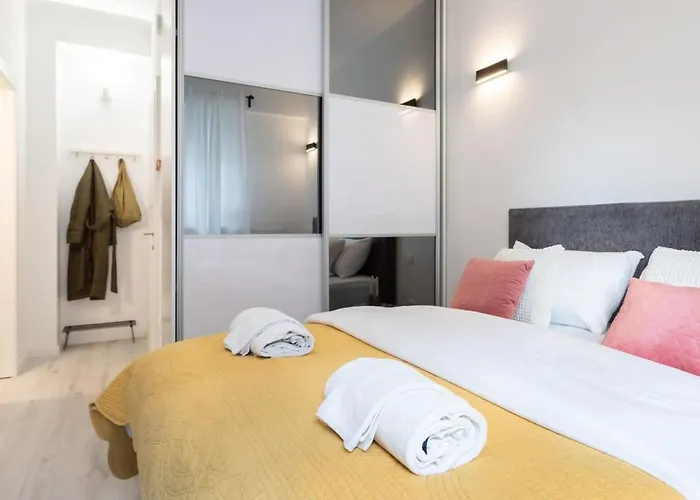 Lux Nest Extra City Apartment Urban Stay